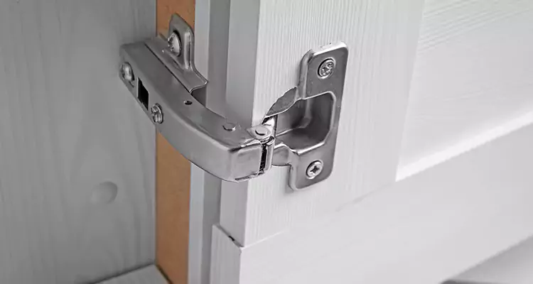 Shower Door Hinge Replacement in Lauderdale Lakes, FL