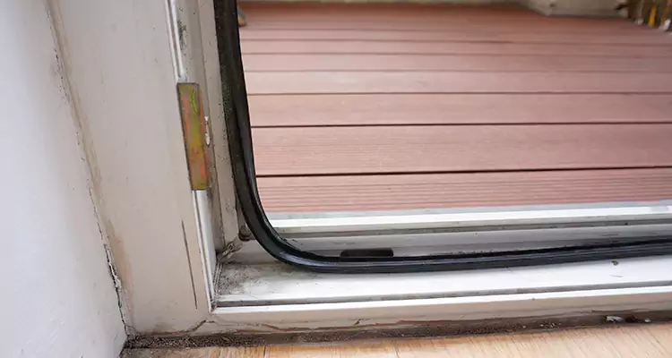 Patio Door Weatherproofing Installation in Lauderdale Lakes, FL