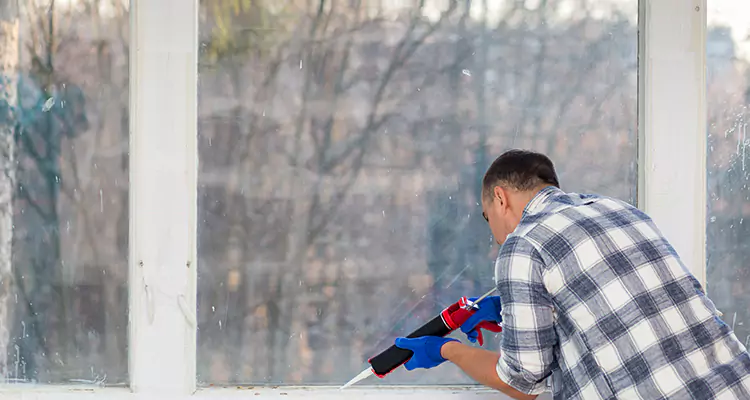 Quality Sliding Shower Door Repair for Closing Issues in Lauderdale Lakes, FL
