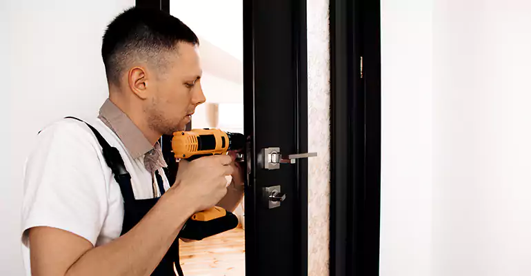 Aluminum Storefront Doors Repair in Lauderdale Lakes, FL