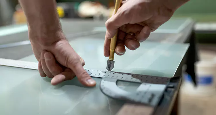 Glass Scratch Repair in Lauderdale Lakes, FL