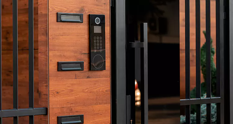 Automatic Door Maintenance in Lauderdale Lakes, FL