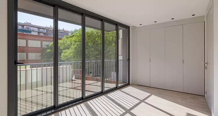 Balcony Sliding Glass Doors in Lauderdale Lakes, FL