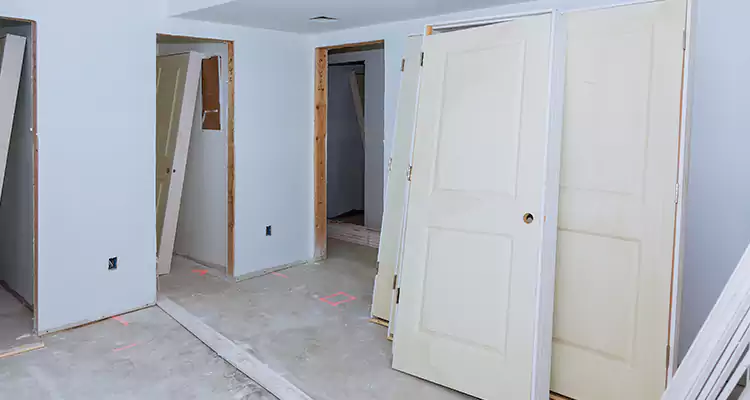 Broken Door Frame Repair in Lauderdale Lakes, FL