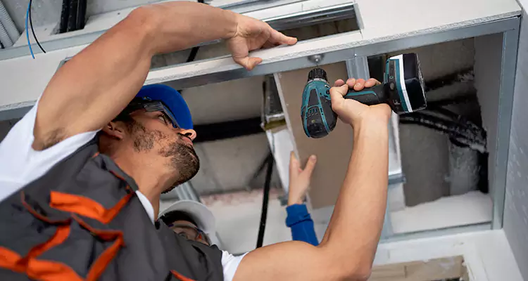Emergency Overhead Door Repair in Lauderdale Lakes, FL