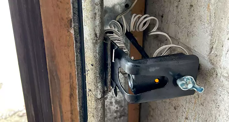 Fix Broken Garage Door Sensor in Lauderdale Lakes, FL