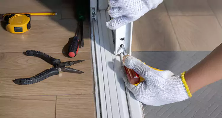 Closet Sliding Door Track Repair in Lauderdale Lakes, FL