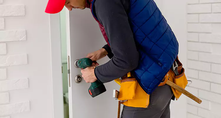 Residential Door Repair in Lauderdale Lakes, FL