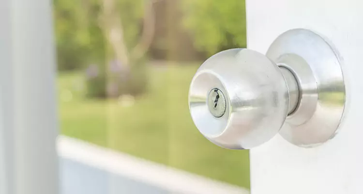 Patio Door Mechanism Jammed in Lauderdale Lakes, FL