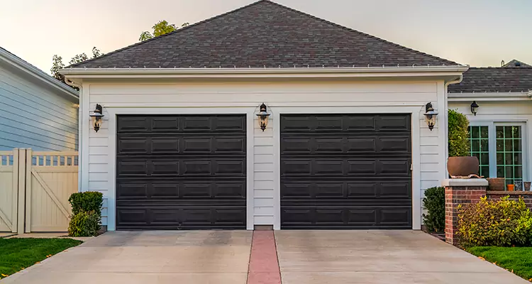 Residential Local Garage Door Repair in Lauderdale Lakes, FL