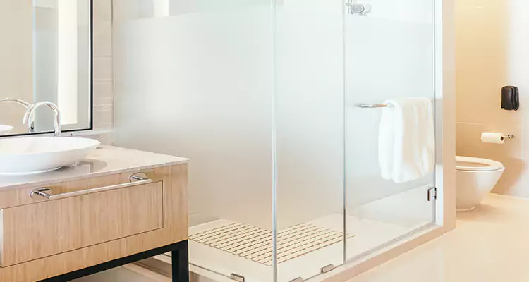 Expert Shower Door Fix and Repair in Lauderdale Lakes, FL