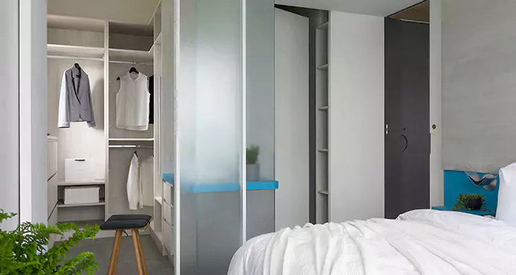 Closet Door Bi Fold Installation in Lauderdale Lakes, FL
