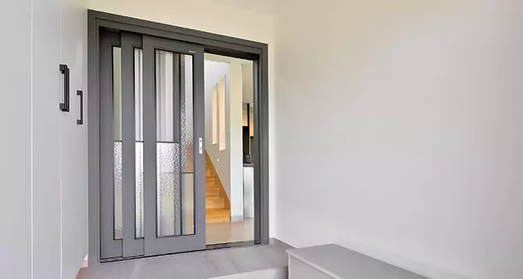 Commercial Sliding Door Contractor in Lauderdale Lakes, FL
