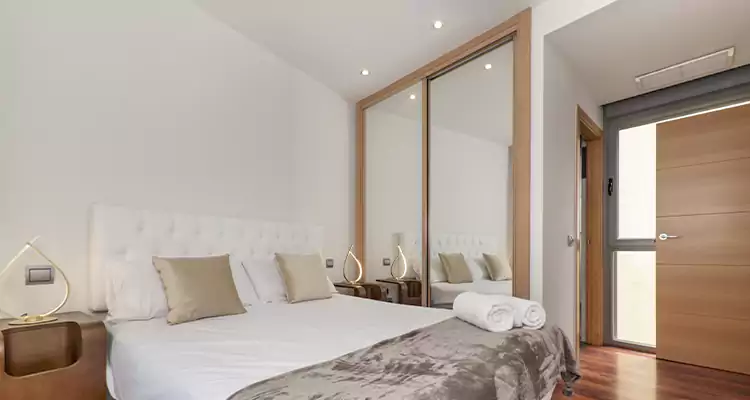 Sliding Wardrobe Door Mirror Replacement in Lauderdale Lakes, FL